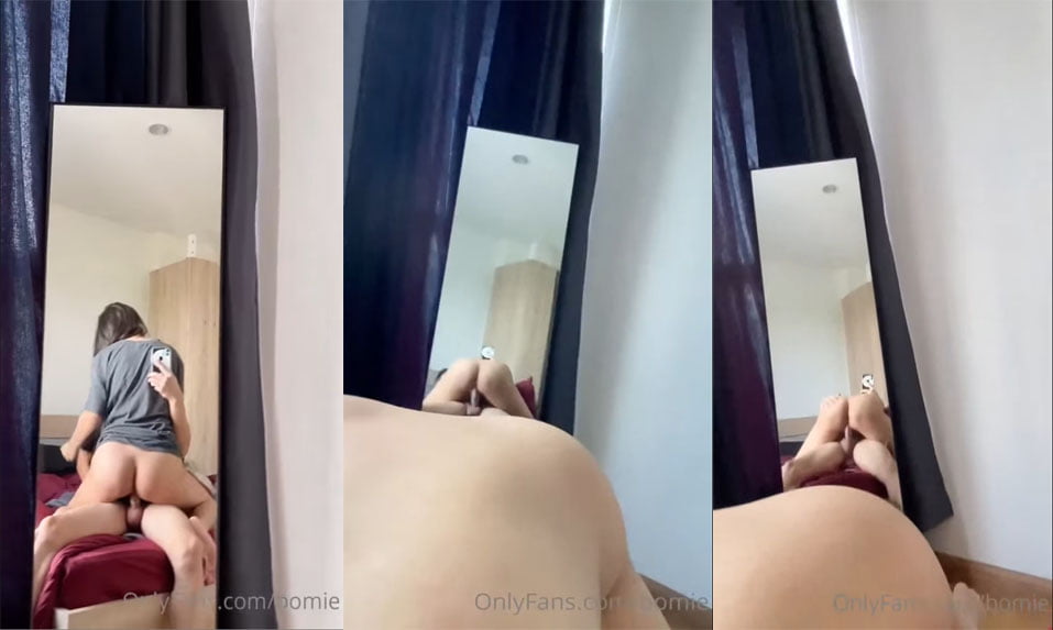 คลิปหลุด Onlyfans Bomie ขึ้นขย่มควยให้แฟนหนุ่มคาเตียง เด้งเอวร่อนหีอย่างดี โยกสะโพกยั้บๆไม่มียั้งขย่มจนเสร็จ